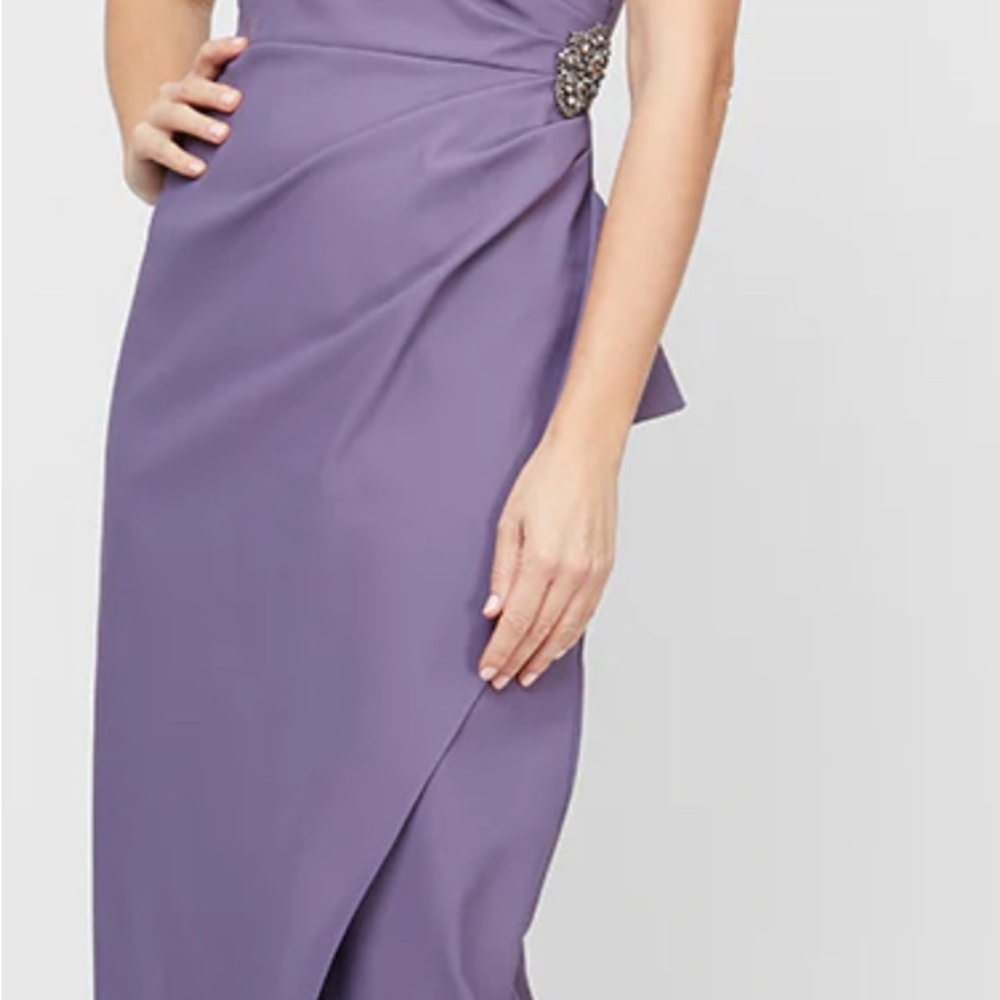 Elegant Purple Dress with Embellishment